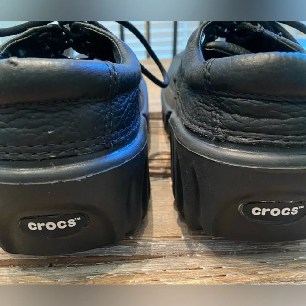 Crocs Axle Lace Up Black on‎ Black Men’s 3 Women’s 5 Leather Upper Duck Shoes